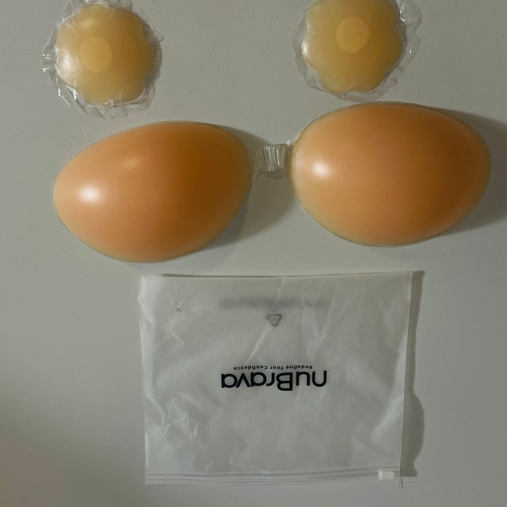 NuBrava Womens Adhesive Backless Strapless Bra OS Silicone Nipple Cover Petals
